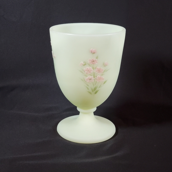 Fenton Signed Uranium Vase - Picture 2 of 5